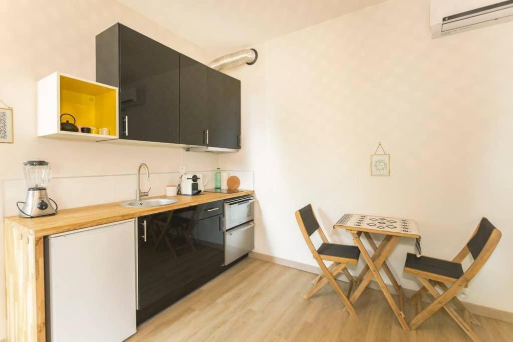Mini Maison Studio Ancienne Renovee +Parking Avignon Ngoại thất bức ảnh